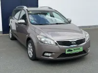 Gebraucht Kia Ceed Spirit 116 PS (85 kW) 2010 Braun Kleinwagen