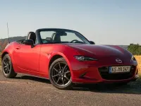 Gebraucht Mazda MX5 Sports-Line 132 PS (97 kW) 2016 Rot Cabrio