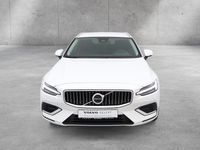 Gebraucht Volvo V60 Plus 349 PS (256 kW) 2025 Weiß Kombi