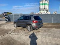 Gebraucht VW Tiguan Sportline 150 PS (110 kW) 2009 Grau SUV