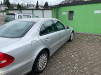 Gebraucht Mercedes E240 2004 Silber Limousine