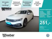 Gebraucht VW Passat Elegance 150 PS (110 kW) 2024 Gletscherweiß (metallic) Kombi