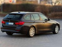 Gebraucht BMW 318 Advantage 150 PS (110 kW) 2016 Braun Kombi
