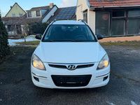 Gebraucht Hyundai i30 109 PS (80 kW) 2009 Weiß Kombi