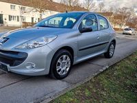 Gebraucht Peugeot 206 60 PS (44 kW) 2012 Silber Limousine