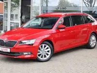 Gebraucht Skoda Superb 150 PS (110 kW) 2020 Rot Kombi