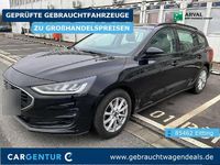 Gebraucht Ford Focus Cool & Connect 120 PS (88 kW) 2022 Agate black (metallic) Kombi