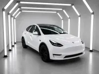 Gebraucht Tesla Model Y 378 kW (514 PS) 2024 Weiß SUV