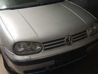 Gebraucht VW Golf IV Trendline 116 PS (85 kW) 2004 Grau Kombi