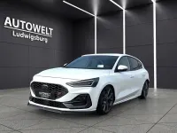Gebraucht Ford Focus ST 280 PS (205 kW) 2022 Weiß Limousine