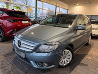 Gebraucht Mercedes B220 170 PS (125 kW) 2015 Blau Van / Kleinbus