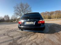 Gebraucht BMW 525 177 PS (130 kW) 2006 Blau Kombi