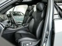 Gebraucht BMW X5 M Sport 298 PS (219 kW) 2024 Frozen pure grey SUV