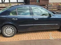 Gebraucht Mercedes E200 Classic 163 PS (119 kW) 2003 Blau Limousine