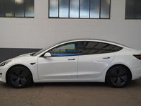 Gebraucht Tesla Model 3 Standard Range 239 kW (325 PS) 2021 Weiß Limousine