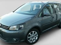 Gebraucht VW Touran Life 105 PS (77 kW) 2013 Grau metallic Van / Kleinbus