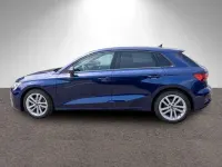 Gebraucht Audi A3 S-Line 116 PS (85 kW) 2023 Navarrablau metallic Limousine