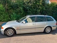 Gebraucht BMW 320 180 PS (132 kW) 2000 Silber Kombi