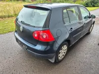 Gebraucht VW Golf V 102 PS (75 kW) 2004 Blau Kleinwagen