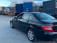 Gebraucht Mercedes C180 156 PS (114 kW) 2011 Schwarz Limousine