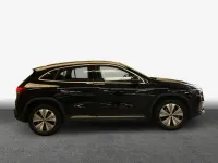 Gebraucht Mercedes EQA250 Advanced 139 kW (190 PS) 2022 Schwarz SUV