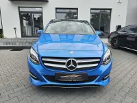 Gebraucht Mercedes B250 Urban 211 PS (155 kW) 2015 Blau Kleinwagen