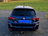 Gebraucht Fiat Tipo 120 PS (88 kW) 2019 Blau Kombi