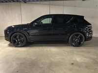 Gebraucht Porsche Cayenne 470 PS (345 kW) 2024 Chromitschwarzmetallic SUV
