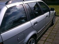 Gebraucht BMW 318 116 PS (85 kW) 1997 Grau Kombi