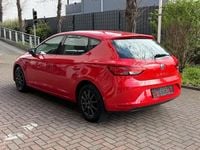 Gebraucht Seat Leon Style 105 PS (77 kW) 2013 "emocion" rot Kleinwagen
