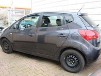 Gebraucht Kia Venga 90 PS (66 kW) 2016 (e5b) dark gun Kleinwagen
