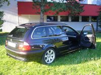 Gebraucht BMW 318 Lifestyle 194 PS (142 kW) 2004 Schwarz metallic Kombi