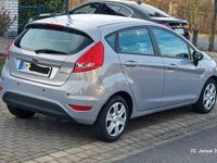 Gebraucht Ford Fiesta Trend 69 PS (50 kW) 2012 Grau Limousine