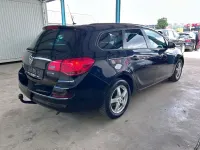 Gebraucht Opel Astra Design Edition 101 PS (74 kW) 2012 Schwarz Kombi