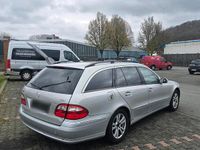 Gebraucht Mercedes E220 150 PS (110 kW) 2004 Silber Kombi
