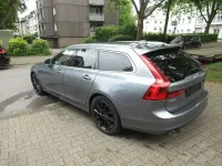 Gebraucht Volvo V90 Momentum 190 PS (139 kW) 2017 Grau Kombi
