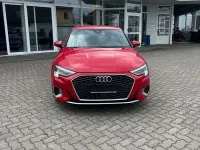 Gebraucht Audi A3 Advanced 150 PS (110 kW) 2020 Rot Limousine