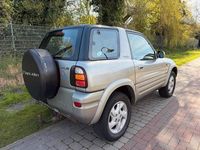 Gebraucht Toyota RAV4 127 PS (93 kW) 1999 Grau SUV
