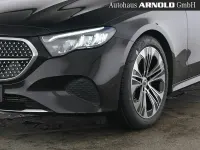 Second-hand Mercedes E200 Avantgarde 204 CP (150 kW) 2025 Negru Berlinǎ