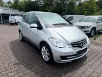 Gebraucht Mercedes A180 116 PS (85 kW) 2009 Silber Kleinwagen