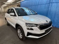 Gebraucht Skoda Karoq Tour 150 PS (110 kW) 2023 Weiß SUV