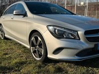 Gebraucht Mercedes CLA200 Shooting Brake 136 PS (100 kW) 2017 Grau Kombi