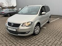 Gebraucht VW Touran Freestyle 140 PS (102 kW) 2010 Gold Van / Kleinbus