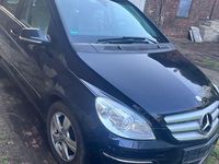 Gebraucht Mercedes B200 140 PS (102 kW) 2009 Schwarz Van / Kleinbus