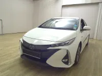 Gebraucht Toyota Prius 122 PS (89 kW) 2020 Weiss Kleinwagen