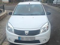 Gebraucht Dacia Sandero 75 PS (55 kW) 2009 Weiß Kleinwagen