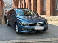 Gebraucht VW Passat 150 PS (110 kW) 2015 Blau Kombi