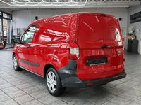 Gebraucht Ford Transit Trend 101 PS (74 kW) 2019 Racerot Van / Kleinbus