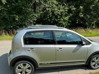Gebraucht VW cross up! 75 PS (55 kW) 2019 Silber Kleinwagen