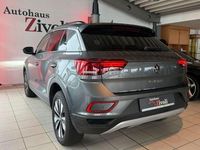 Gebraucht VW T-Roc Move 150 PS (110 kW) 2023 Grau SUV